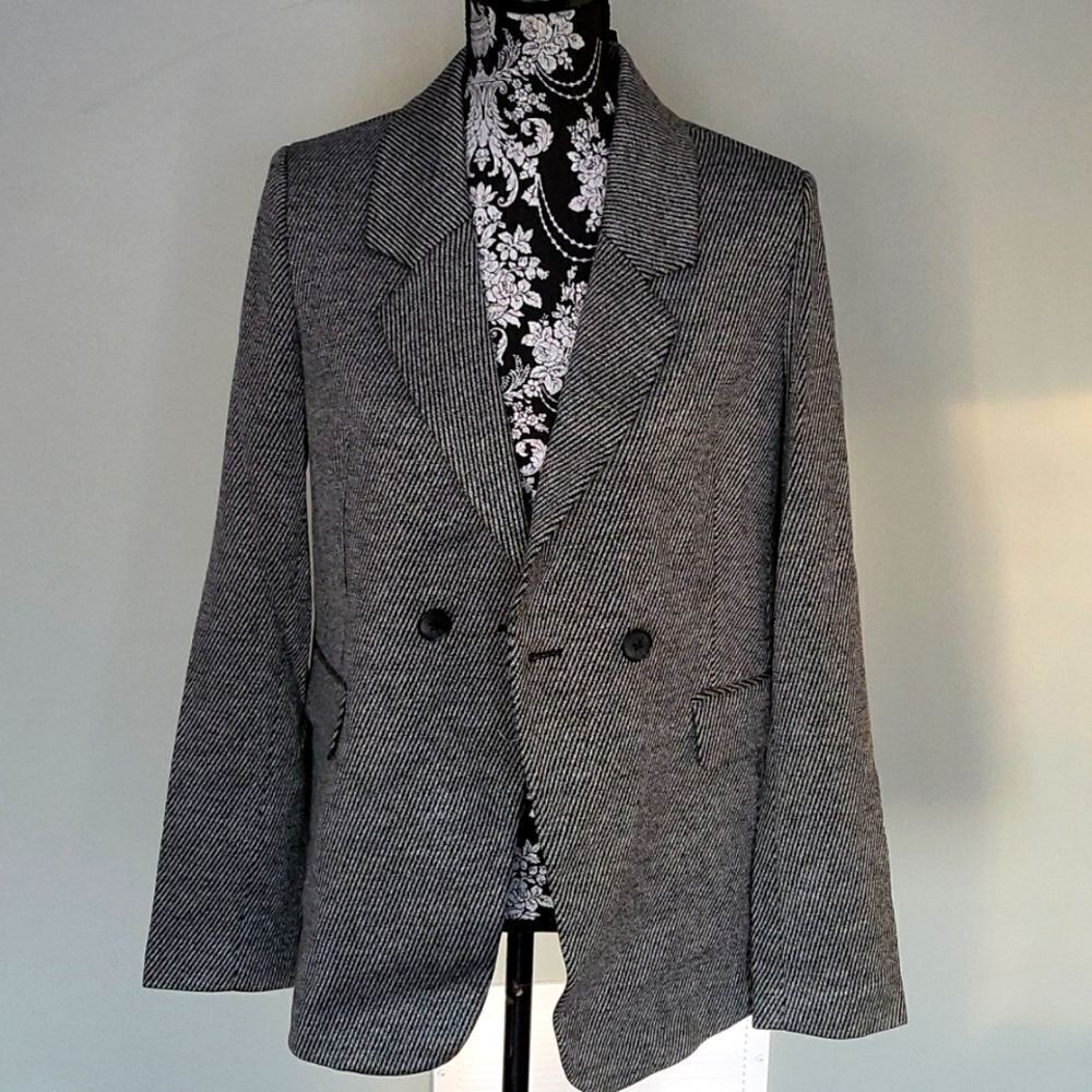 Jones New York Womens Blazer and skirt set , S size
